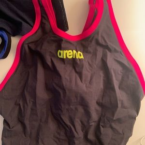 Arena tech suit size 26